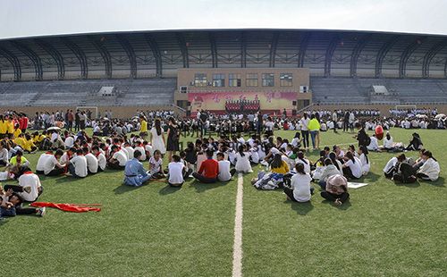 濮陽醫(yī)學高等?？茖W校膜結構看臺設計效果圖