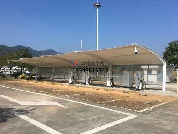 蘇州膜結(jié)構(gòu)雨棚工程設計施工案例 　　