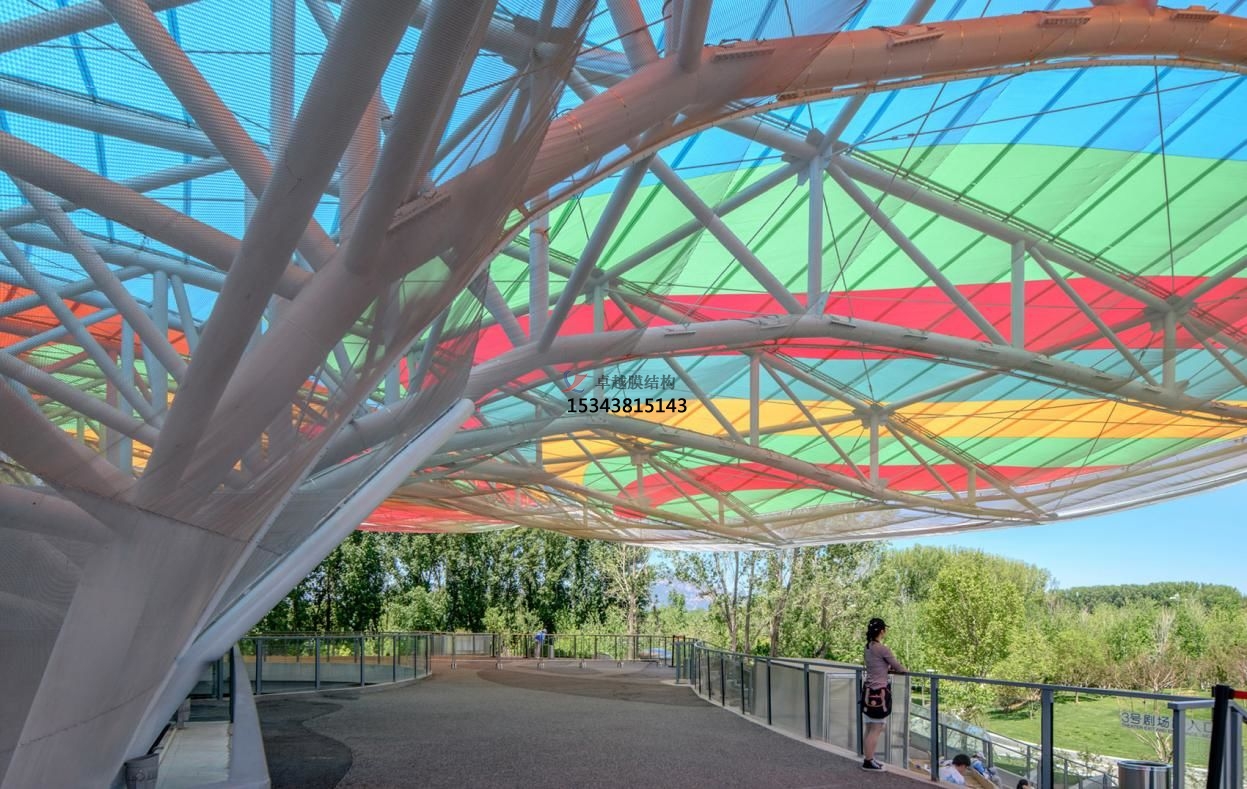 ETFE彩色膜做成的大蝴蝶到底有多炫？