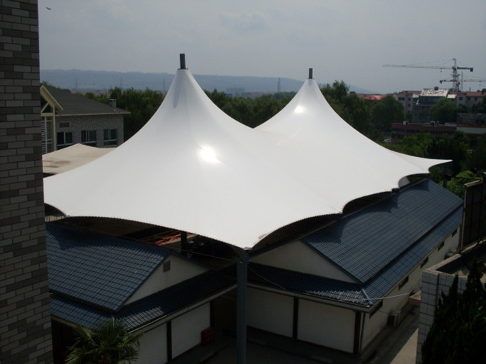 如何節(jié)省<font color='red'>膜結(jié)構車棚</font>的維修清理費用