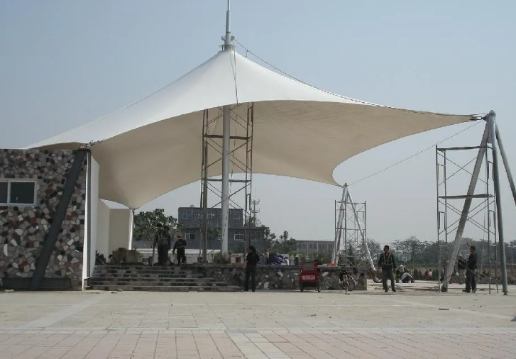 不看不知道，<font color='red'>膜結(jié)構車棚</font>的好處這么多