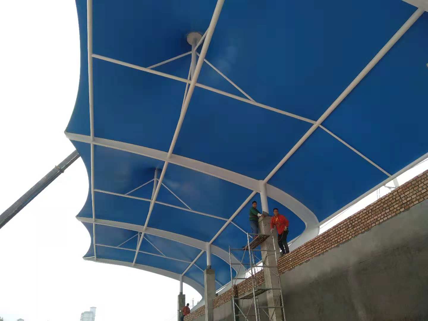 如何對膜結(jié)構(gòu)工程進(jìn)行維護(hù)保養(yǎng)？