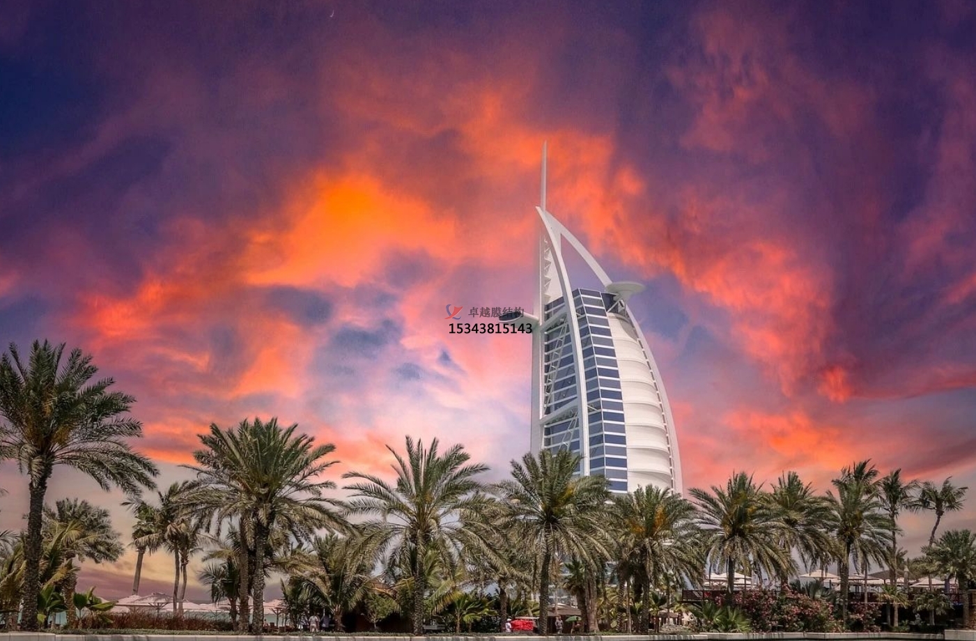 ?？谏虡I(yè)廣場膜結(jié)構(gòu)——?？谀そY(jié)構(gòu)公司專業(yè)廠家