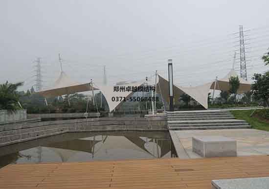 駐馬店張拉膜籃球場遮陽棚生產(chǎn)廠家設(shè)計施工【駐馬店職業(yè)技術(shù)學(xué)院張拉膜籃球場遮陽棚】等項目